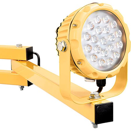 Global Industrial LED Dock Light w/ 40inL Arm, 40W, 4900 Lumens, 5000K, On/Off Switch 761245